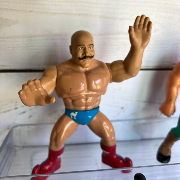 Vintage WWE Wrestlers Action Figures Set of 34 - Picture 11 of 11